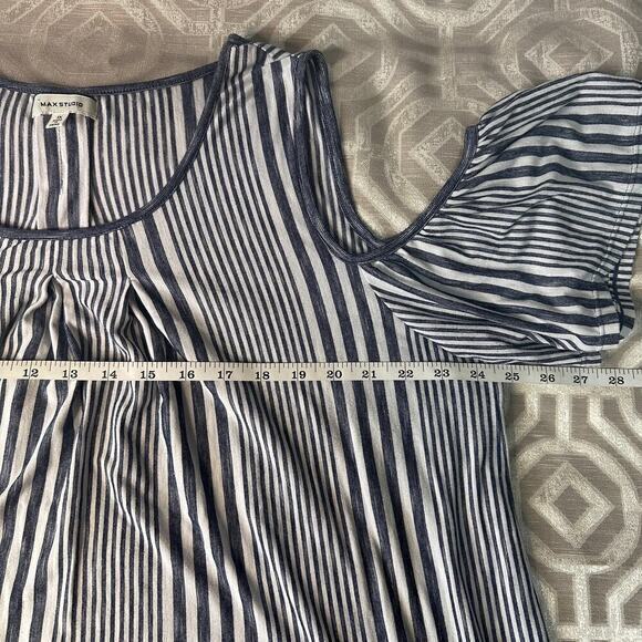 Max Studio  Plus Size 1X Casual Blouse  White and Blue Stripes Pleated Shoulders - Picture 4 of 7